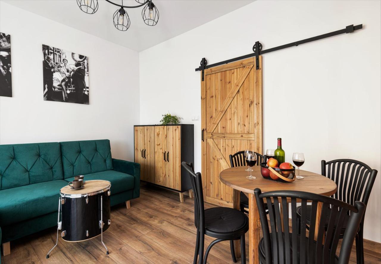 Jazz Station Apartment Go New & Pure Krasków Exteriör bild