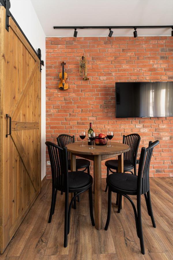 Jazz Station Apartment Go New & Pure Krasków Exteriör bild